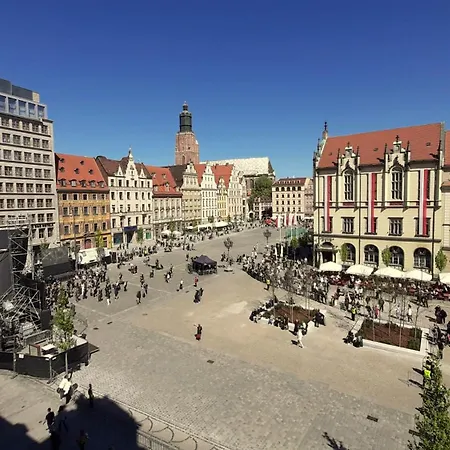 Nowy 40 M2 Z Oszalamiajacym Widokiem Na Rynek *